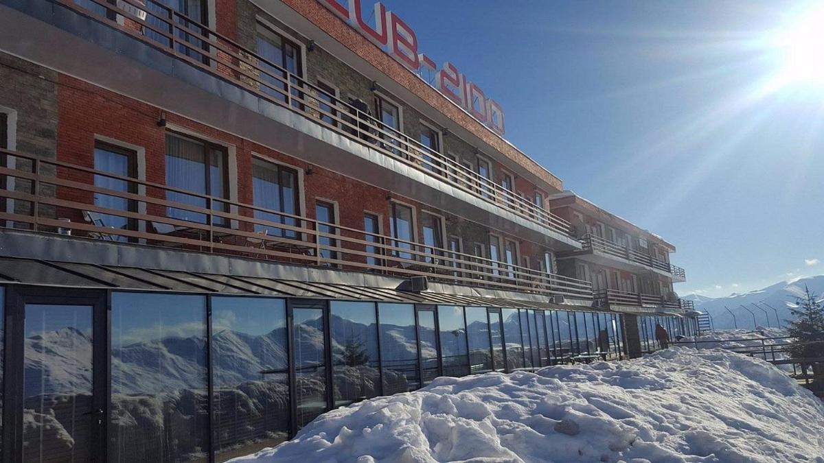 Hotel Club-2100 Gudauri Exterior photo